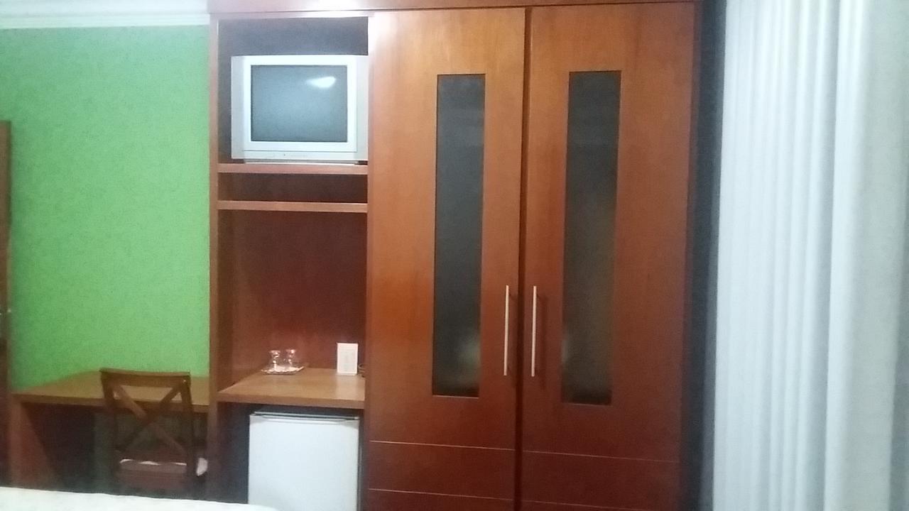Abdon Flat Hotel Passos Extérieur photo